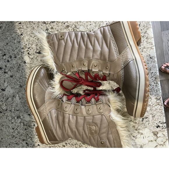 Sorel Tofino II Boots Women’s 6 Taupe Waterproof Winter Faux Fur Cuff - Picture 6 of 10